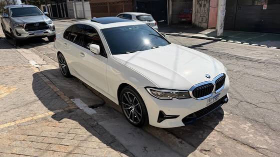 BMW 320i 2.0 16V TURBO GASOLINA SPORT GP AUTOMÁTICO BMW 320i 2.0 16V TURBO GASOLINA SPORT GP AUTOMÁTICO